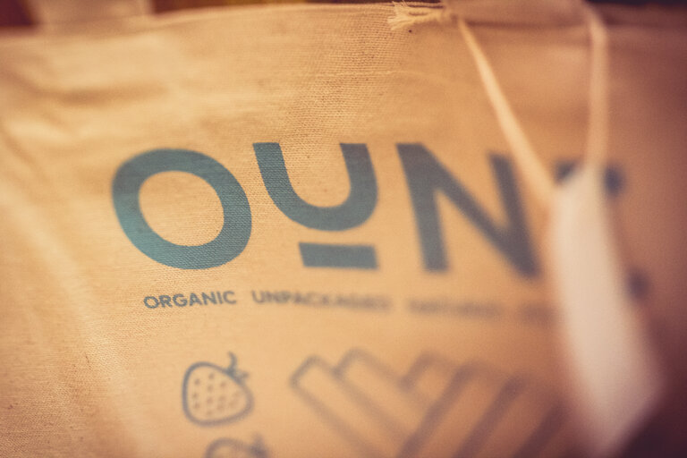 Packaging with the OUNI logo